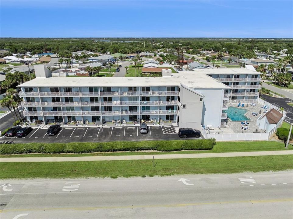 For Sale: $245,000 (1 beds, 1 baths, 459 Square Feet)