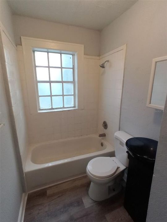 For Rent: $849 (0 beds, 1 baths, 315 Square Feet)