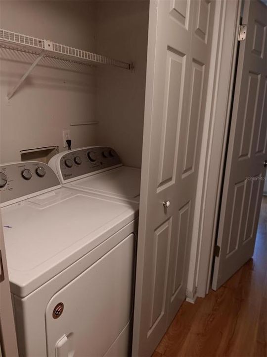 В аренду: $1,700 (2 спален, 2 ванн, 1361 Квадратных фут)