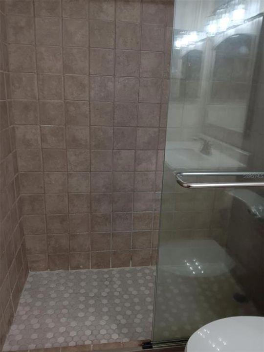 В аренду: $1,700 (2 спален, 2 ванн, 1361 Квадратных фут)