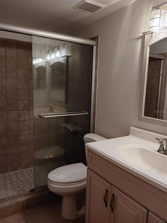 В аренду: $1,700 (2 спален, 2 ванн, 1361 Квадратных фут)