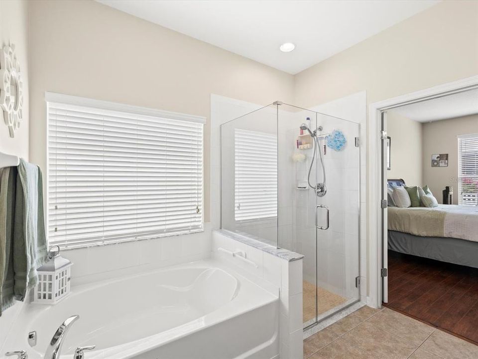 For Sale: $315,000 (3 beds, 2 baths, 1740 Square Feet)