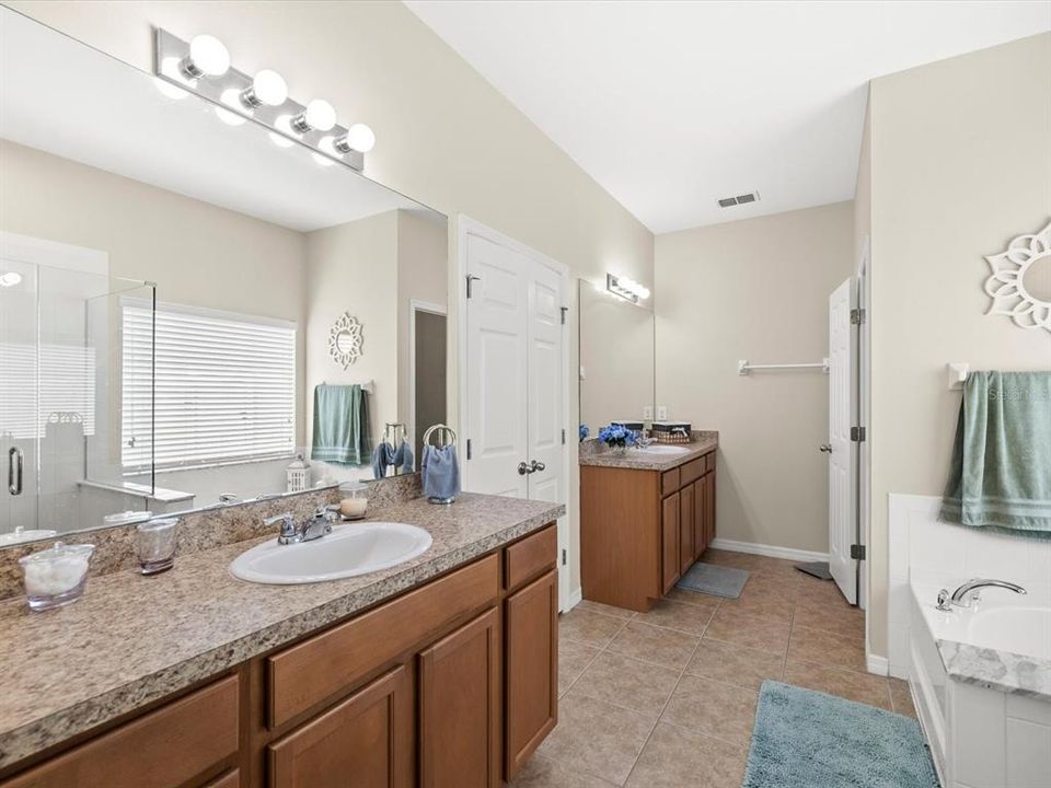 For Sale: $315,000 (3 beds, 2 baths, 1740 Square Feet)