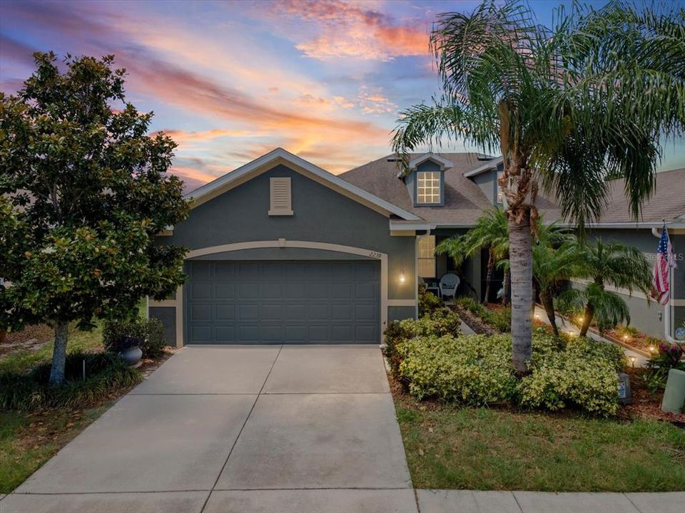 For Sale: $315,000 (3 beds, 2 baths, 1740 Square Feet)