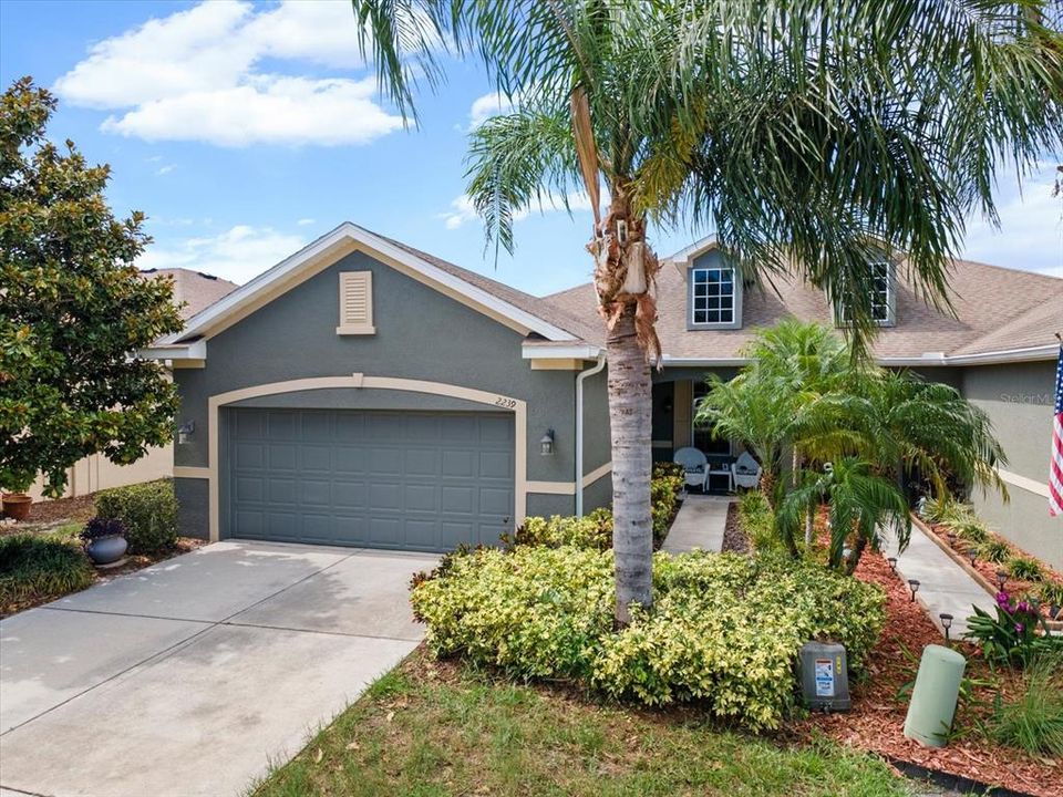 For Sale: $315,000 (3 beds, 2 baths, 1740 Square Feet)