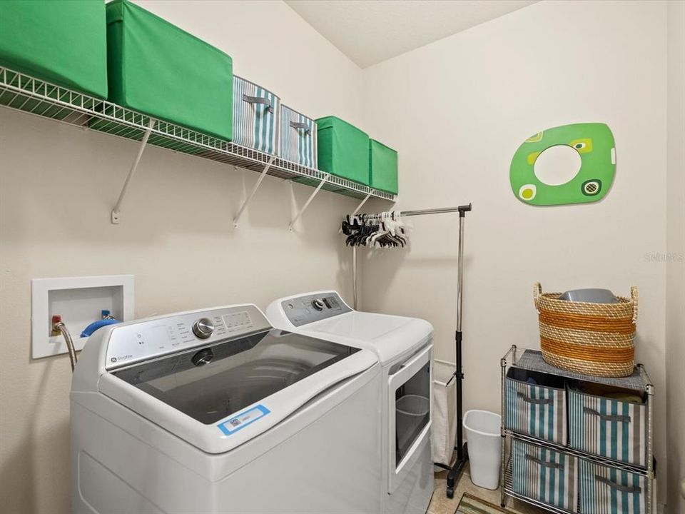 For Sale: $315,000 (3 beds, 2 baths, 1740 Square Feet)