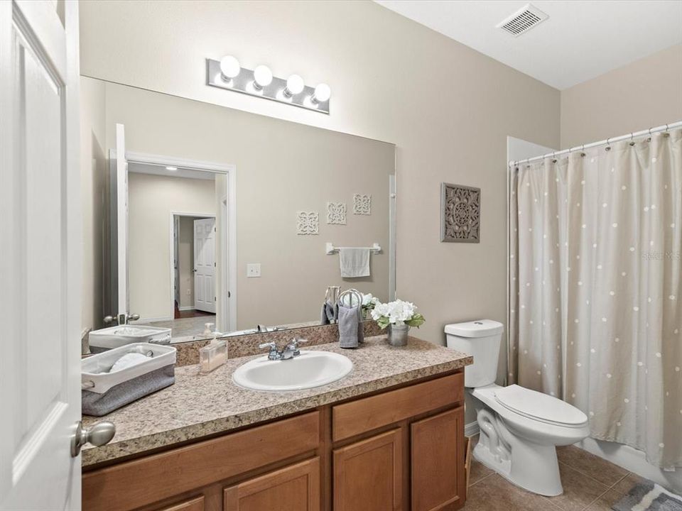 For Sale: $315,000 (3 beds, 2 baths, 1740 Square Feet)