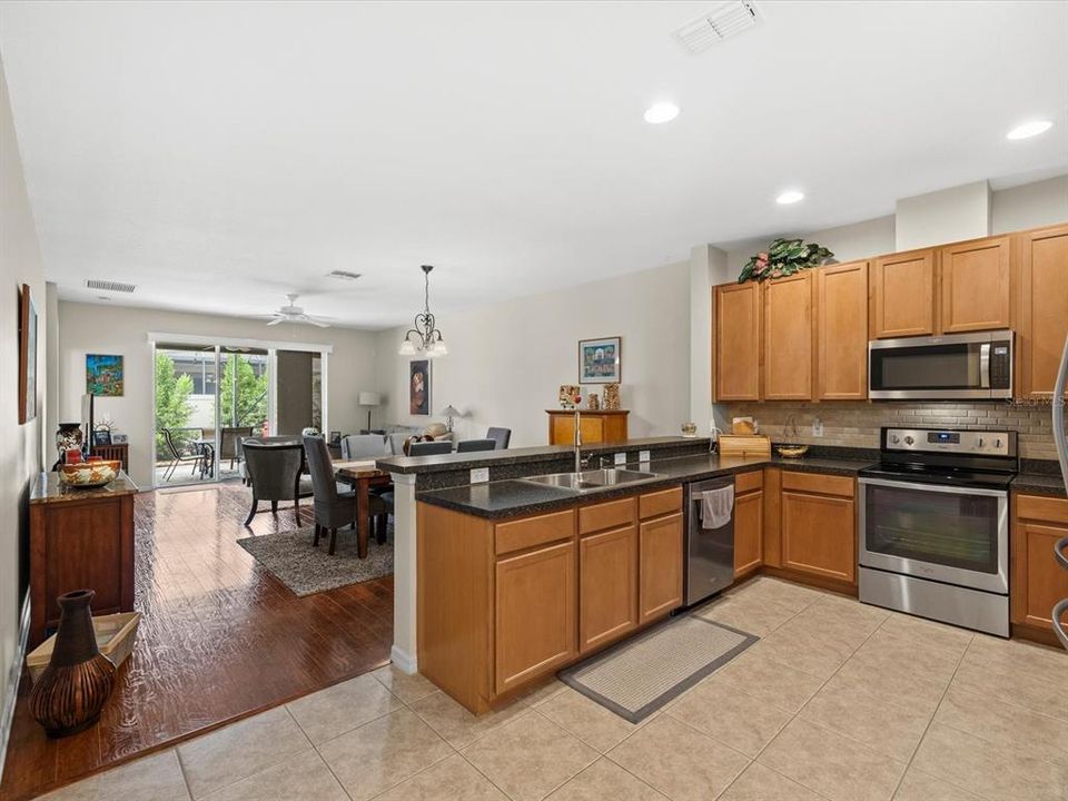 For Sale: $315,000 (3 beds, 2 baths, 1740 Square Feet)