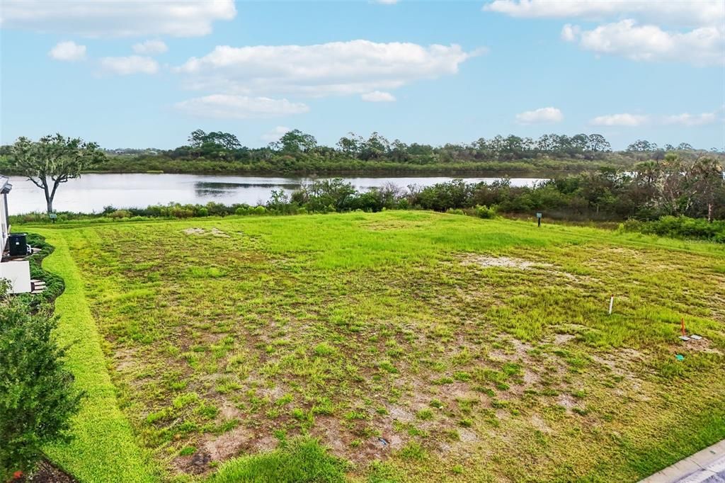 待售: $500,000 (0.18 acres)