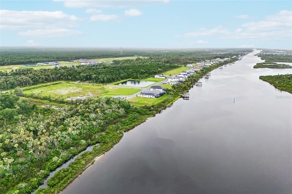 待售: $500,000 (0.18 acres)