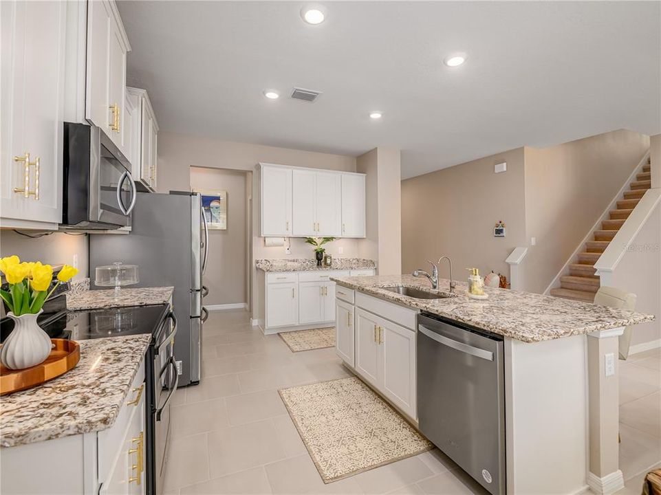 Activo con contrato: $499,900 (5 camas, 3 baños, 2934 Pies cuadrados)