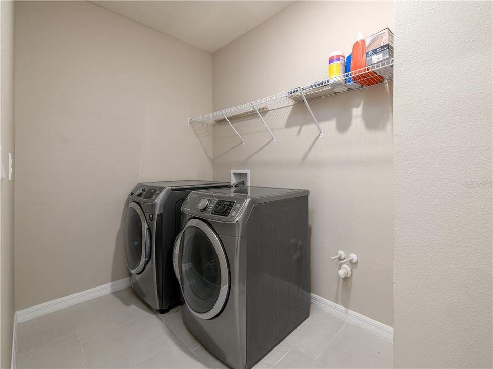 Activo con contrato: $499,900 (5 camas, 3 baños, 2934 Pies cuadrados)