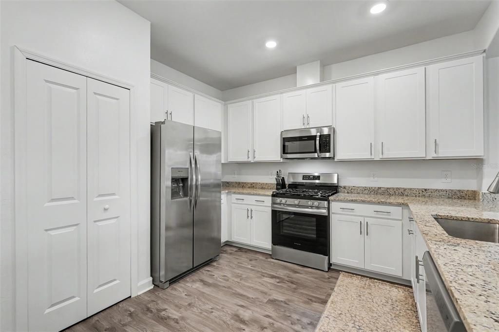 En Venta: $375,000 (3 camas, 2 baños, 1414 Pies cuadrados)