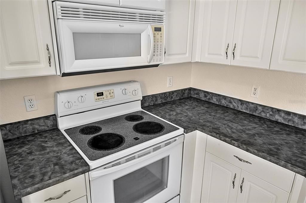En Renta: $1,795 (3 camas, 2 baños, 1208 Pies cuadrados)