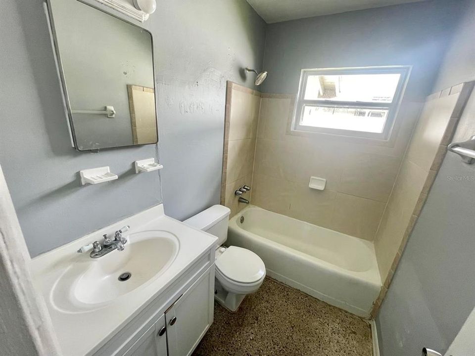 В аренду: $1,550 (2 спален, 1 ванн, 754 Квадратных фут)