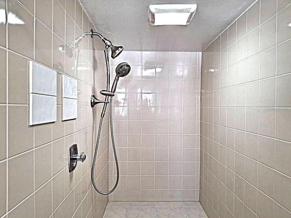 В аренду: $3,800 (3 спален, 2 ванн, 1863 Квадратных фут)