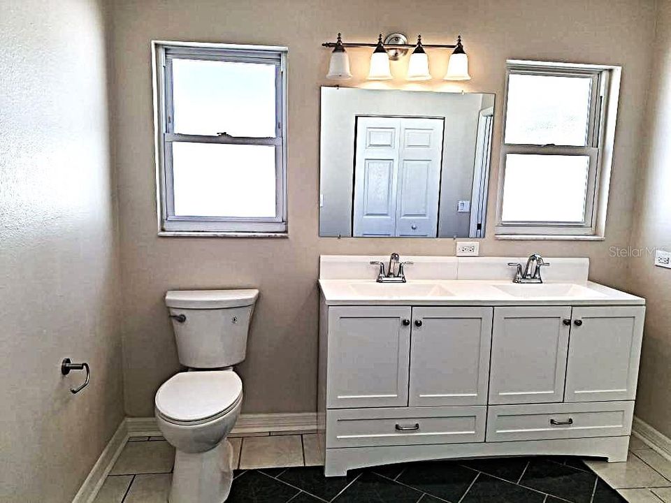 В аренду: $3,800 (3 спален, 2 ванн, 1863 Квадратных фут)