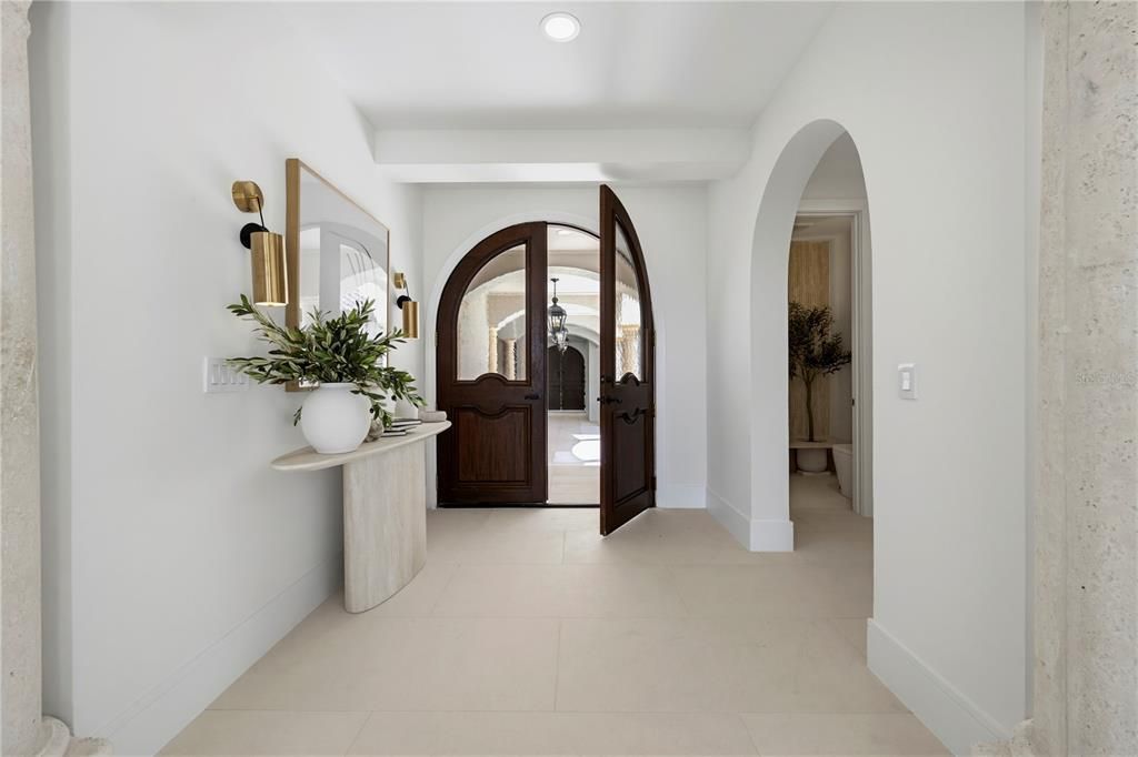 En Venta: $5,999,000 (5 camas, 4 baños, 5511 Pies cuadrados)