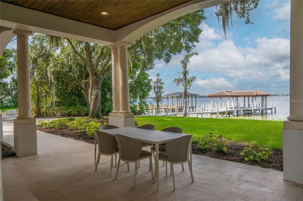 En Venta: $5,999,000 (5 camas, 4 baños, 5511 Pies cuadrados)