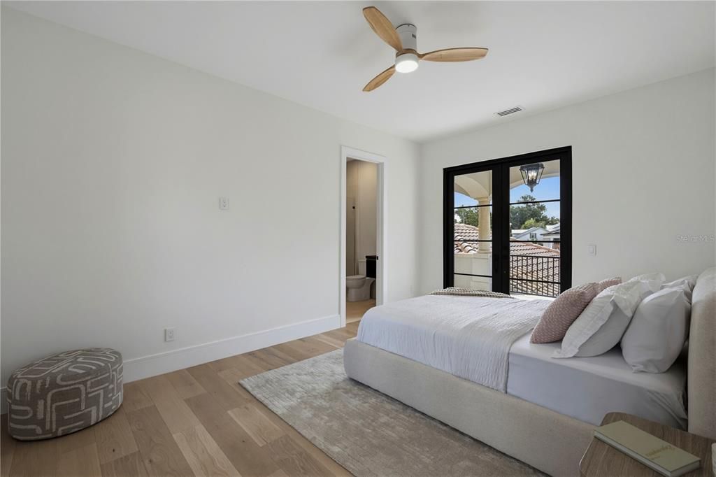 En Venta: $5,999,000 (5 camas, 4 baños, 5511 Pies cuadrados)