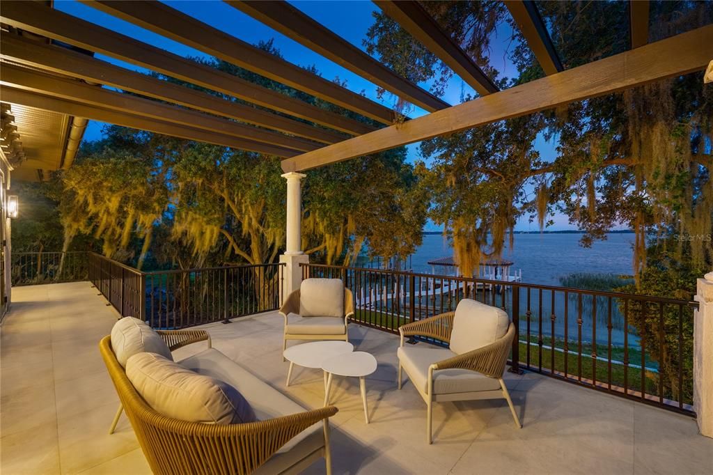 En Venta: $5,999,000 (5 camas, 4 baños, 5511 Pies cuadrados)