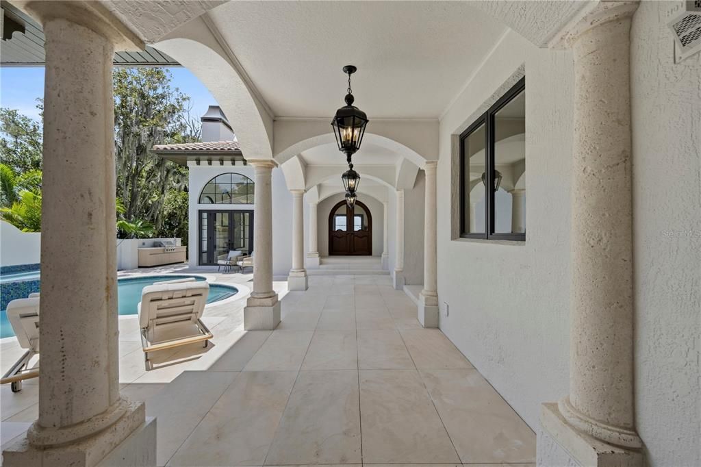 En Venta: $5,999,000 (5 camas, 4 baños, 5511 Pies cuadrados)