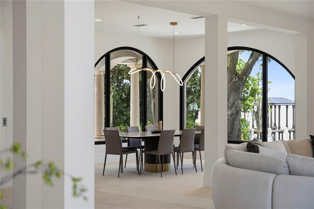 En Venta: $5,999,000 (5 camas, 4 baños, 5511 Pies cuadrados)
