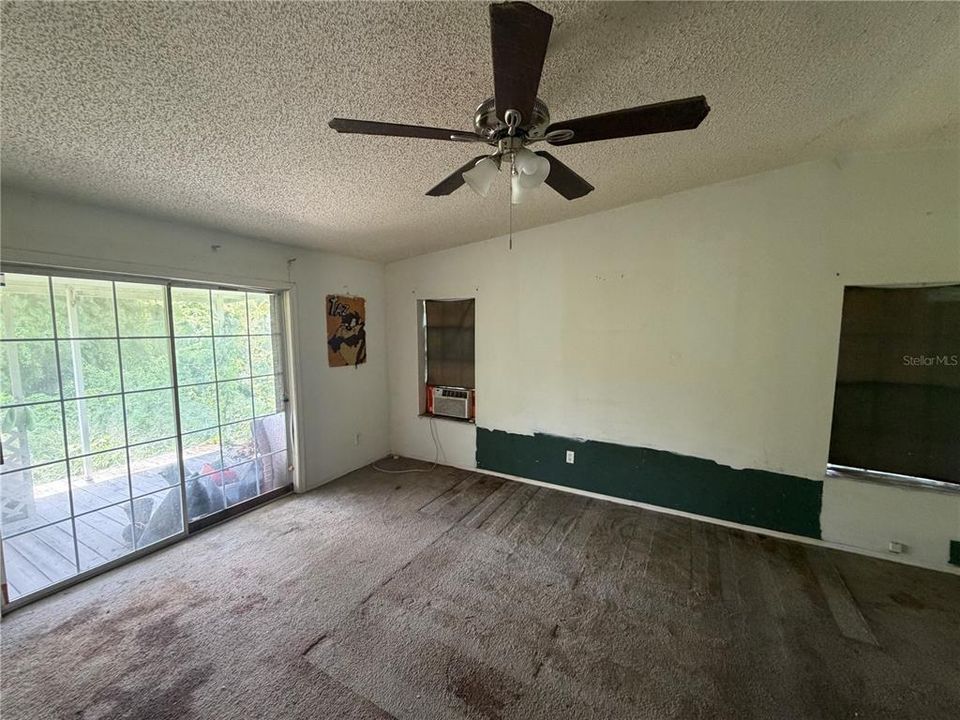 En Venta: $220,000 (3 camas, 2 baños, 1680 Pies cuadrados)