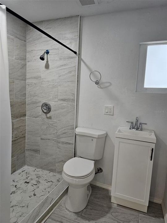 For Rent: $1,150 (1 beds, 1 baths, 1463 Square Feet)
