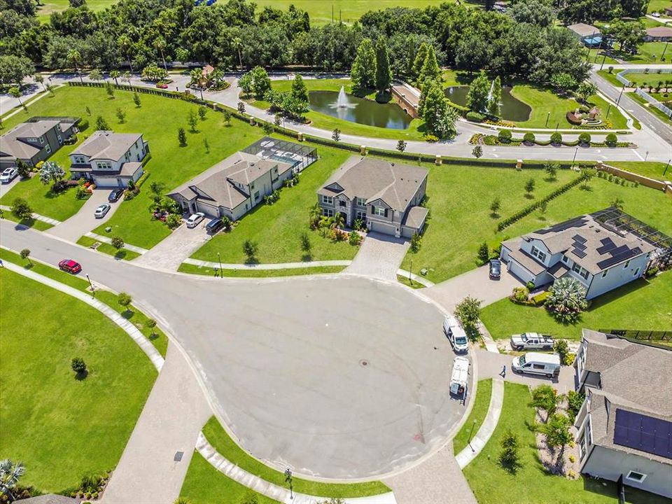 Active With Contract: $1,095,000 (6 beds, 5 baths, 5506 Square Feet)