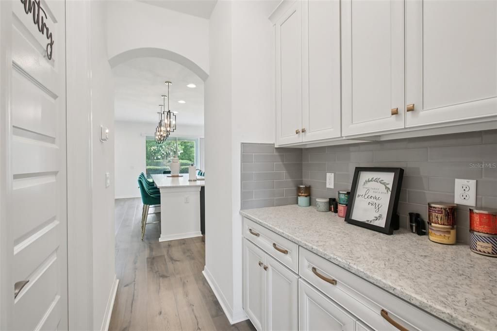 Active With Contract: $1,095,000 (6 beds, 5 baths, 5506 Square Feet)