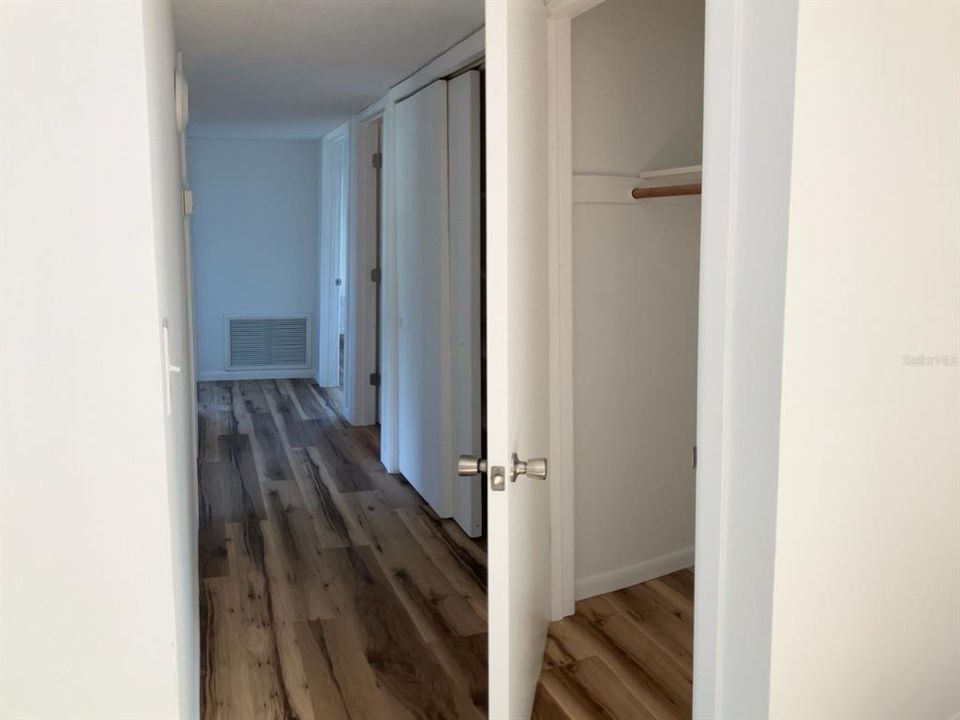 En Venta: $300,000 (3 camas, 2 baños, 1099 Pies cuadrados)