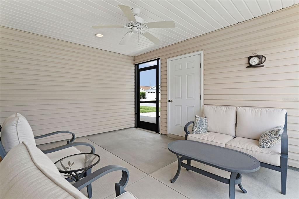 For Sale: $309,000 (2 beds, 2 baths, 1295 Square Feet)
