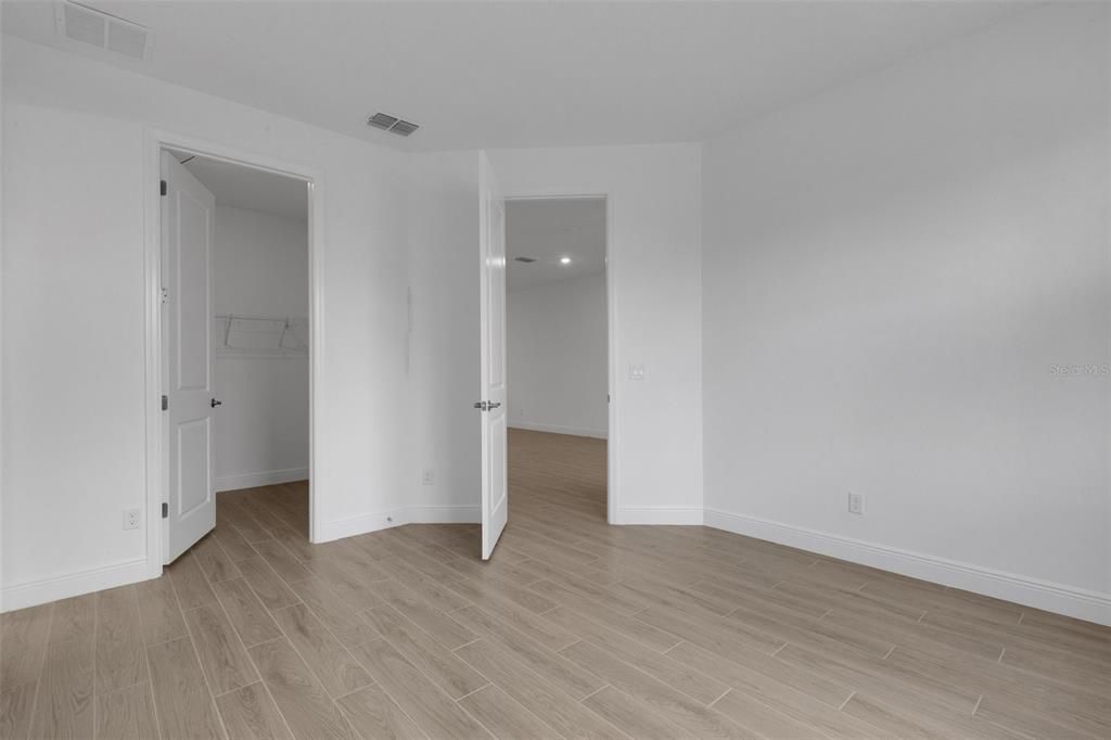 На продажу: $388,999 (2 спален, 2 ванн, 1452 Квадратных фут)