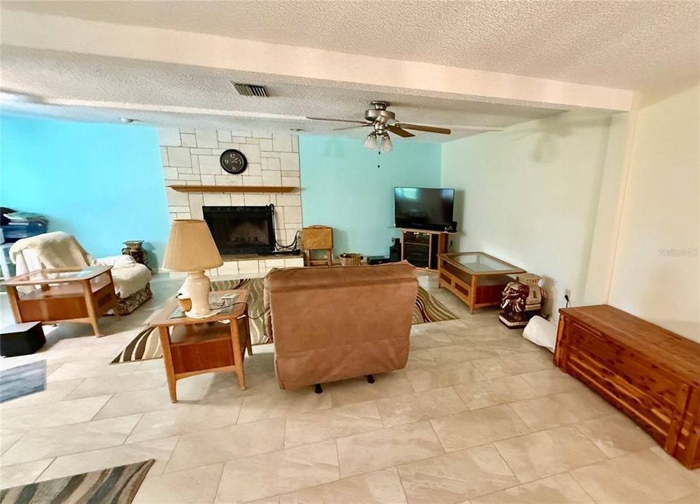 For Sale: $774,500 (4 beds, 4 baths, 2496 Square Feet)