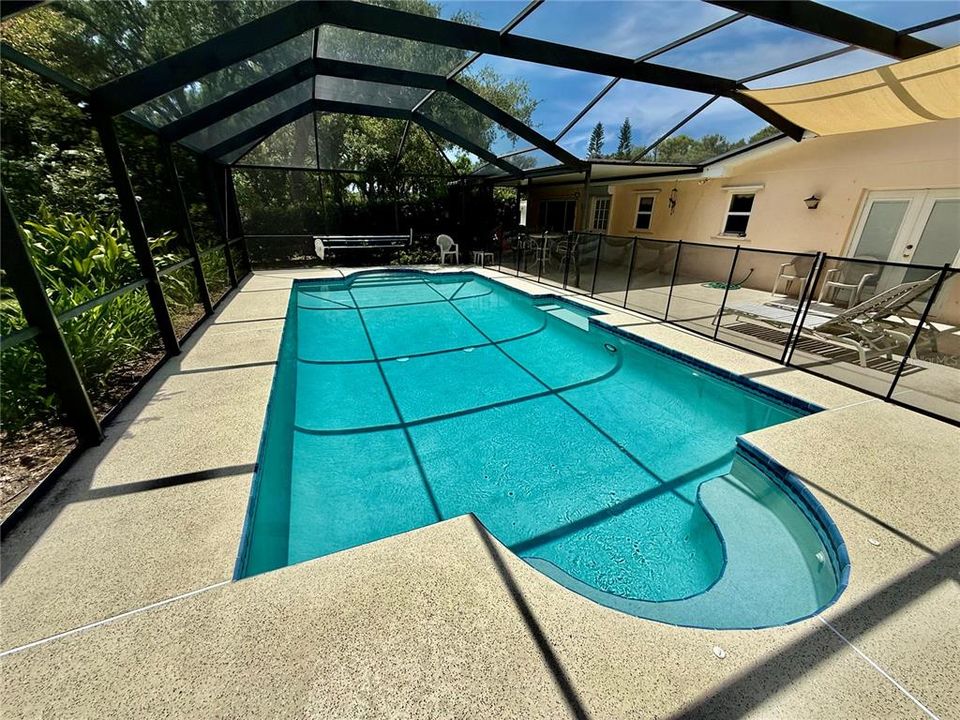 For Sale: $774,500 (4 beds, 4 baths, 2496 Square Feet)