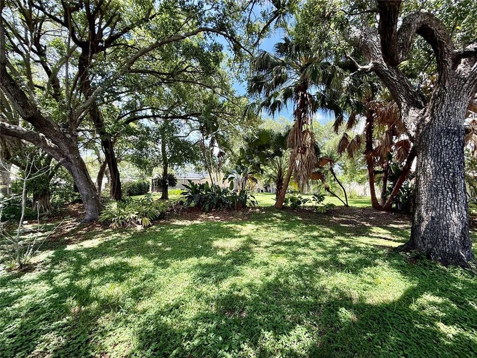 For Sale: $774,500 (4 beds, 4 baths, 2496 Square Feet)