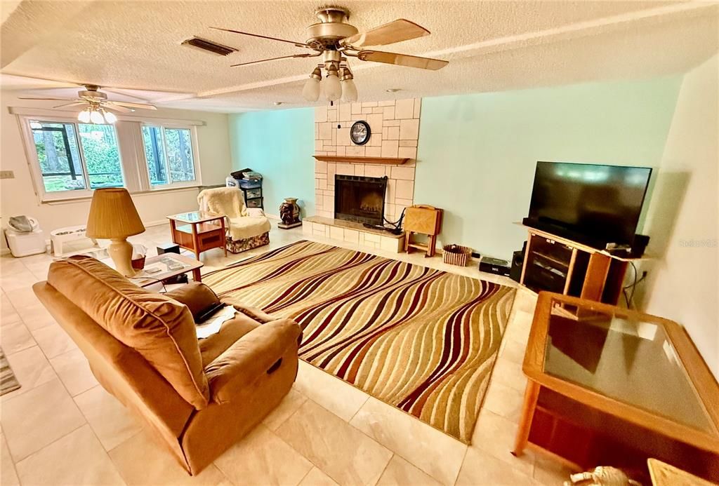 For Sale: $774,500 (4 beds, 4 baths, 2496 Square Feet)