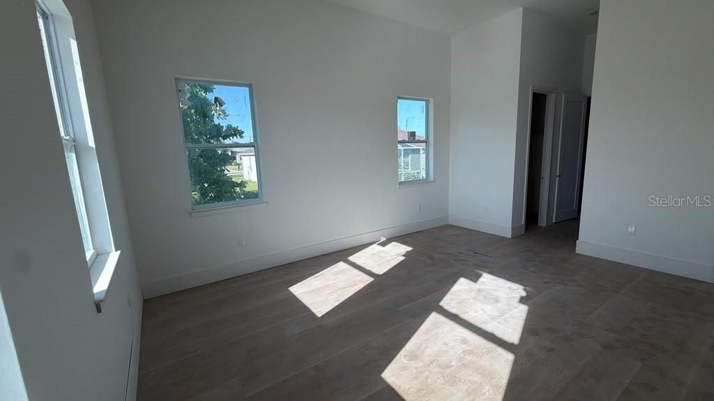 For Sale: $869,000 (4 beds, 3 baths, 2346 Square Feet)