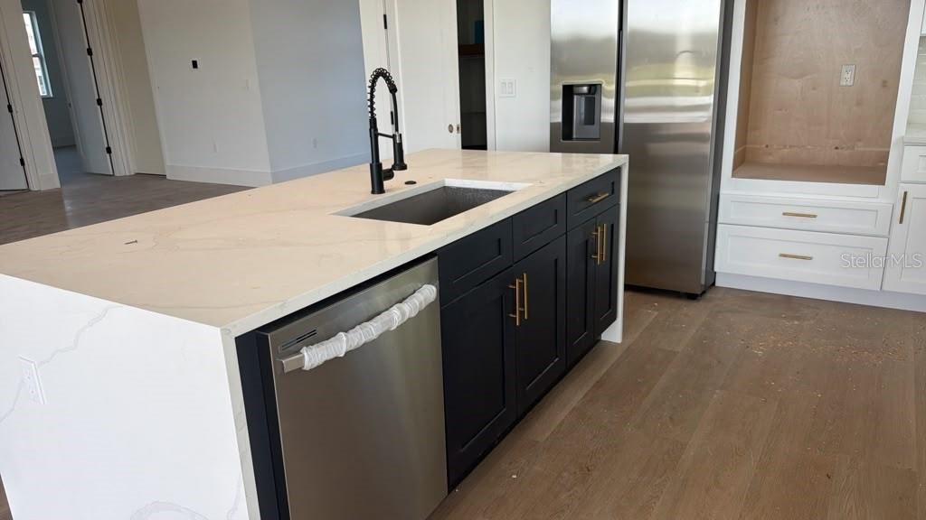 For Sale: $869,000 (4 beds, 3 baths, 2346 Square Feet)