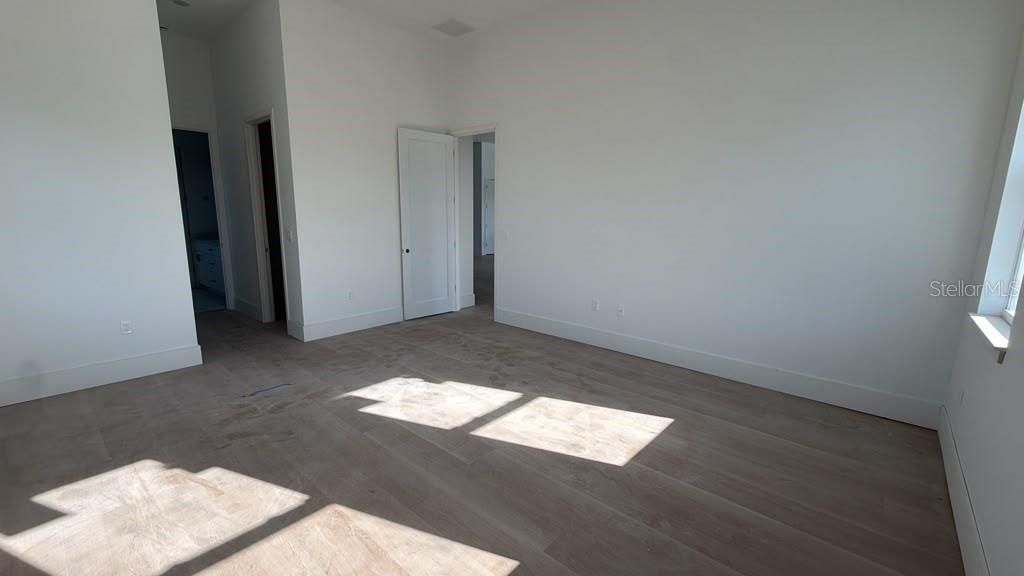 For Sale: $869,000 (4 beds, 3 baths, 2346 Square Feet)