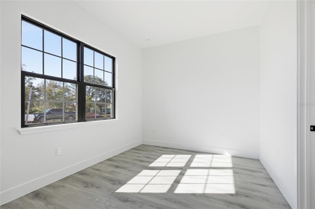 For Sale: $399,900 (4 beds, 3 baths, 2222 Square Feet)