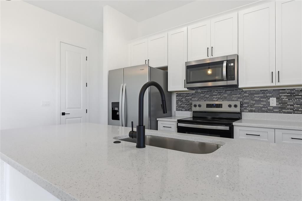 For Sale: $399,900 (4 beds, 3 baths, 2222 Square Feet)