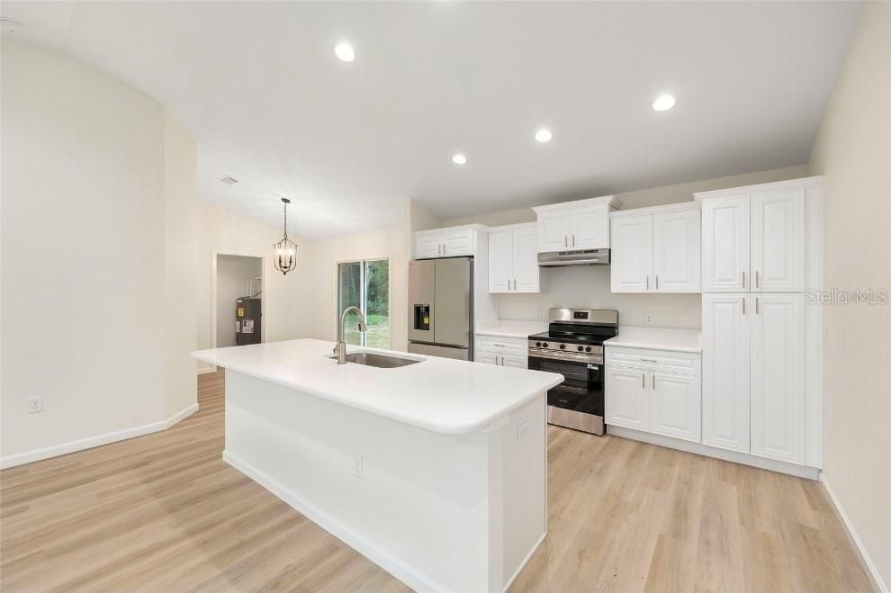 En Venta: $269,900 (3 camas, 2 baños, 1173 Pies cuadrados)