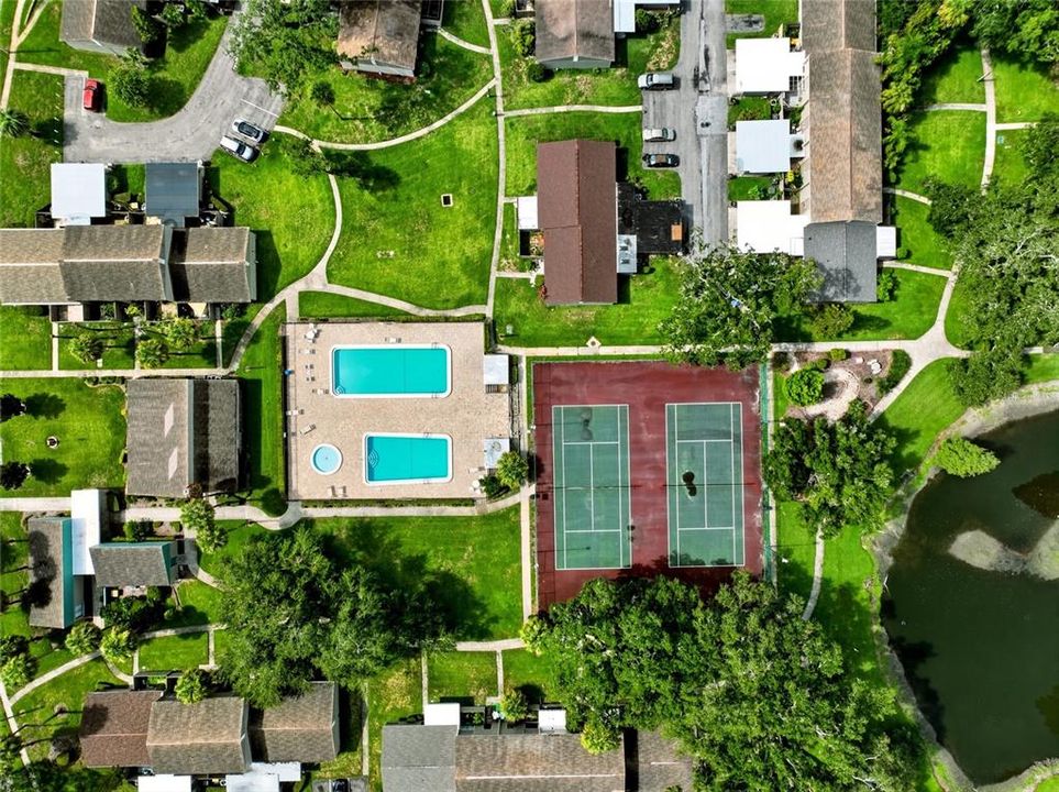 На продажу: $199,000 (2 спален, 1 ванн, 1102 Квадратных фут)