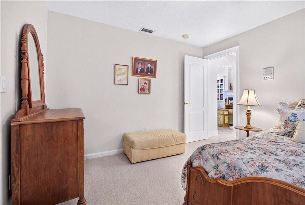 En Venta: $750,000 (3 camas, 2 baños, 1947 Pies cuadrados)