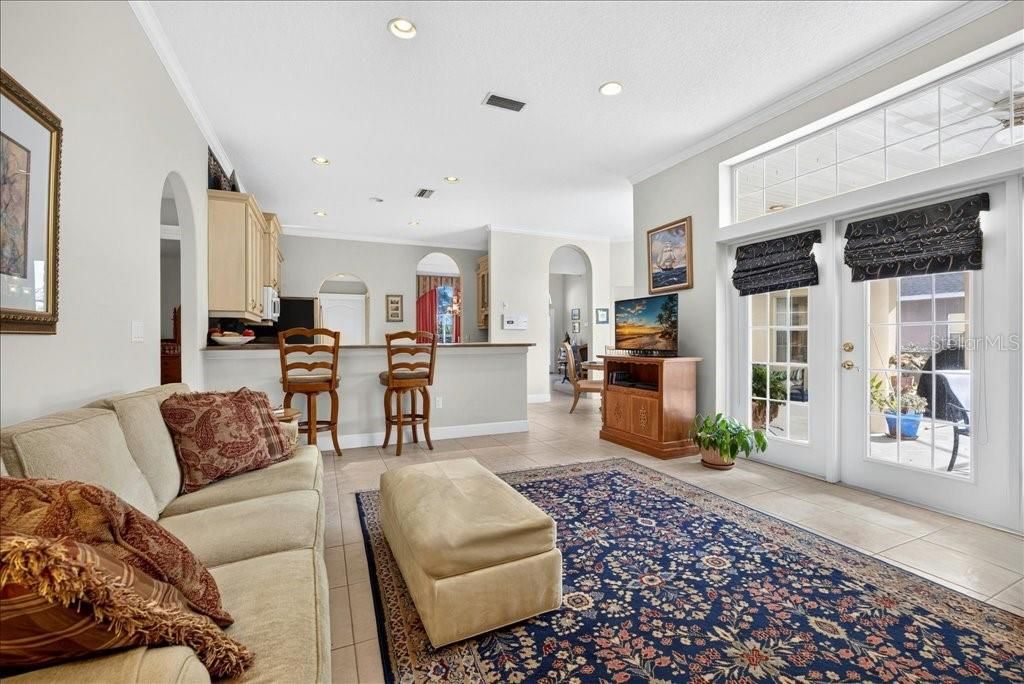 En Venta: $750,000 (3 camas, 2 baños, 1947 Pies cuadrados)