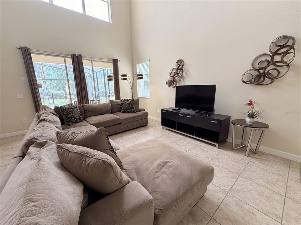 В аренду: $3,500 (5 спален, 5 ванн, 3081 Квадратных фут)