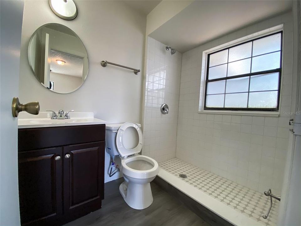 For Rent: $1,999 (2 beds, 2 baths, 760 Square Feet)