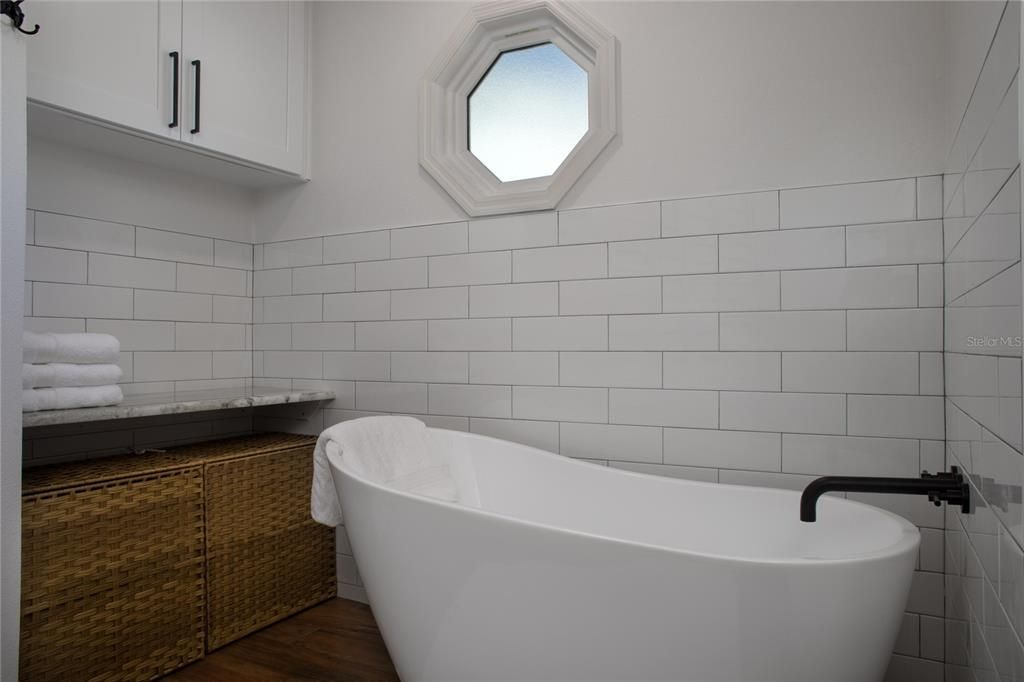 For Sale: $589,000 (4 beds, 2 baths, 2197 Square Feet)